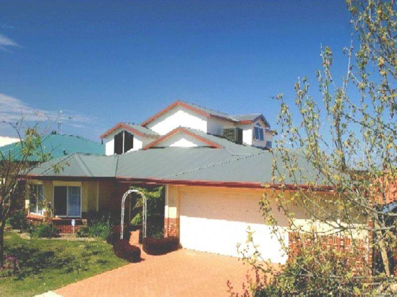 135 PARKWAY ROAD, Bibra Lake WA 6163