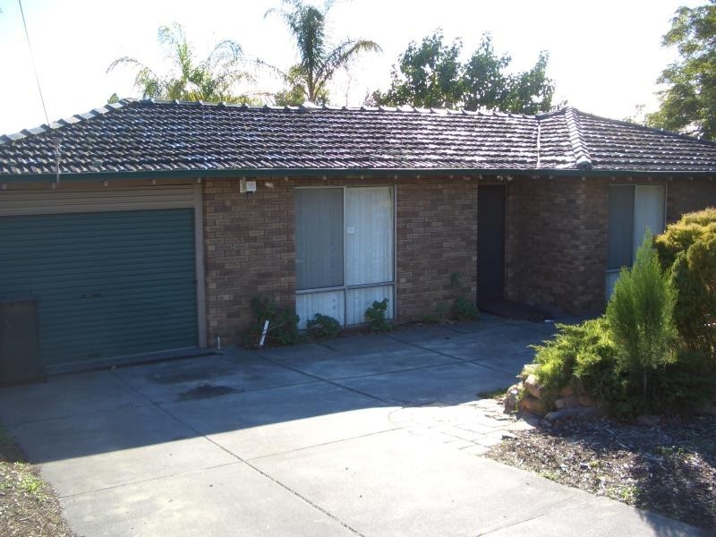 14 TUART PLACE, Yangebup WA 6164