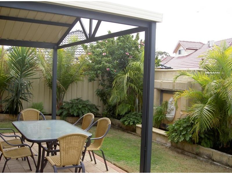 208 GLEN IRIS DRIVE, Jandakot WA 6164