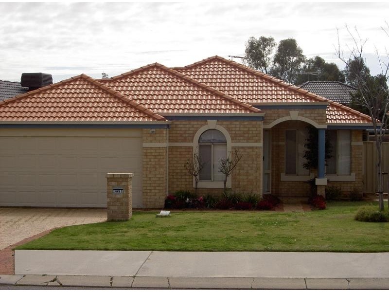 212 GLEN IRIS DRIVE, Jandakot WA 6164