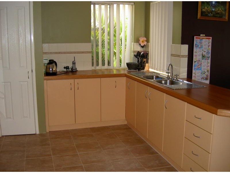 212 GLEN IRIS DRIVE, Jandakot WA 6164