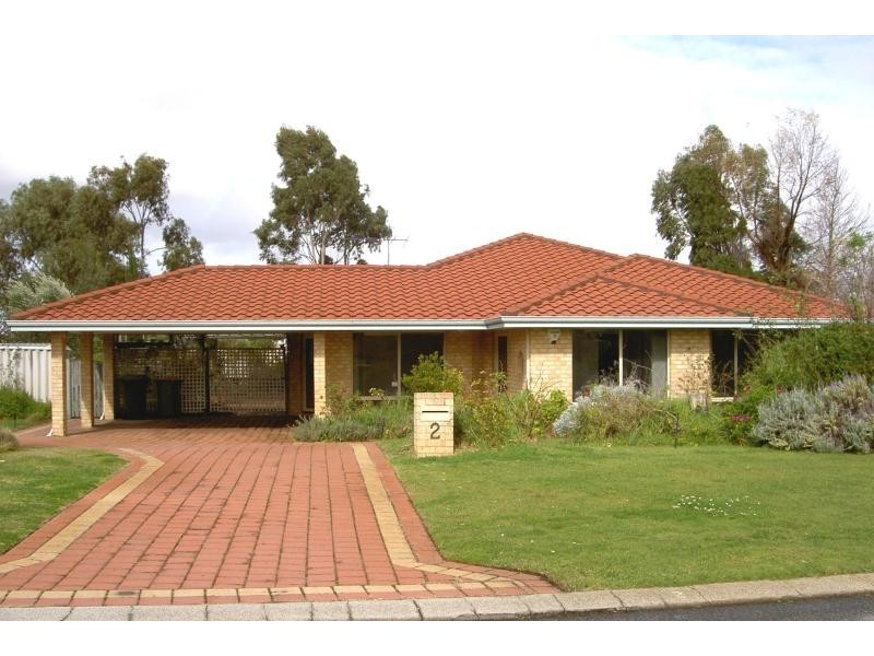 2 LESSING PLACE, South Lake WA 6164