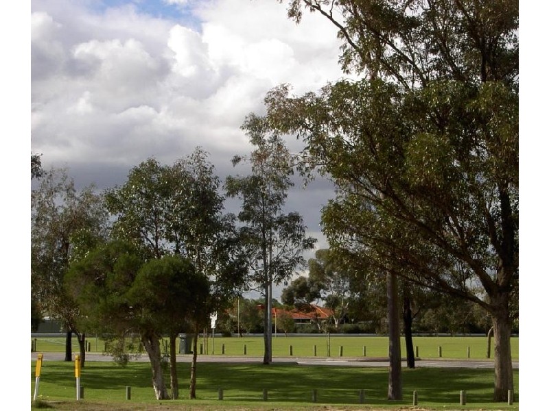 34 BRENCHLEY DRIVE, Atwell WA 6164