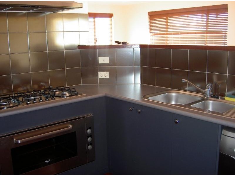 34 BRENCHLEY DRIVE, Atwell WA 6164