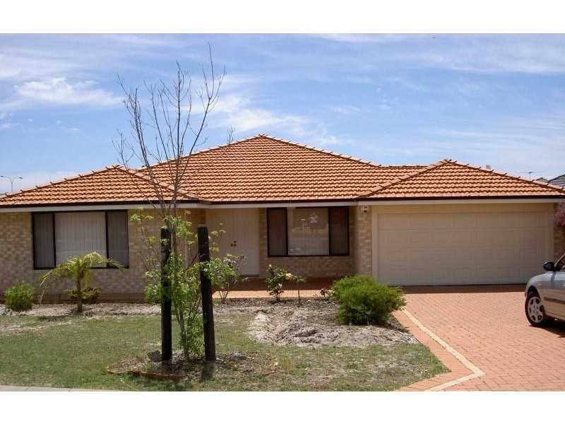 23 MILLSTREAM PLACE, Success WA 6164