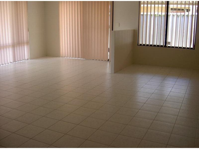 23 MILLSTREAM PLACE, Success WA 6164