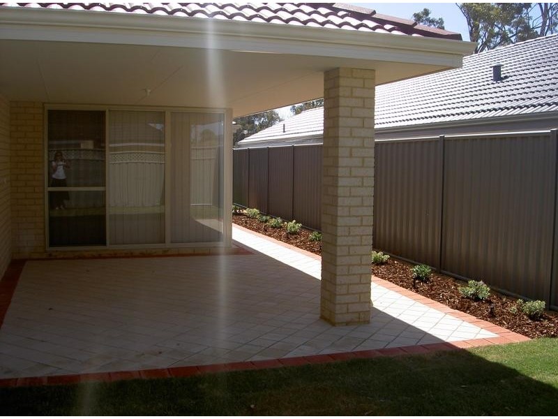 17 LYNDHURST CRESCENT, Wellard WA 6170
