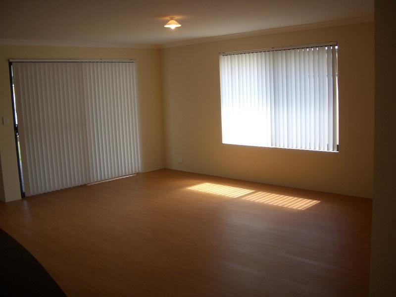 35 Kesiya Turn, Aubin Grove WA 6164