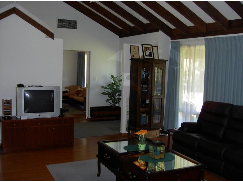 12 Peppworth Place, Jandakot WA 6164