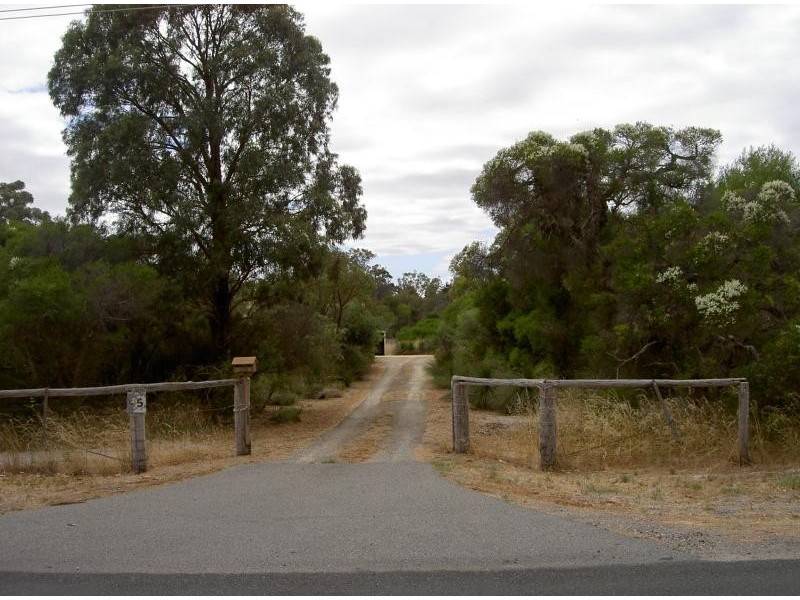 128 HARPER ROAD, Banjup WA 6164