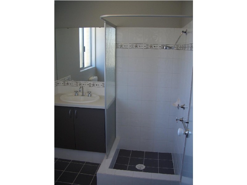 3 FAREHAM CRESCENT, Wellard WA 6170