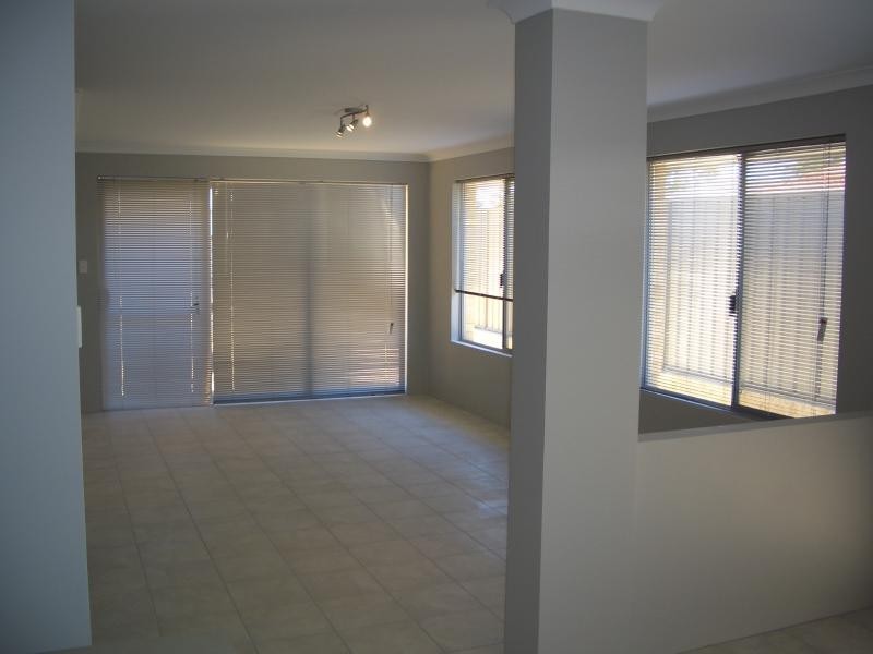 3 FAREHAM CRESCENT, Wellard WA 6170