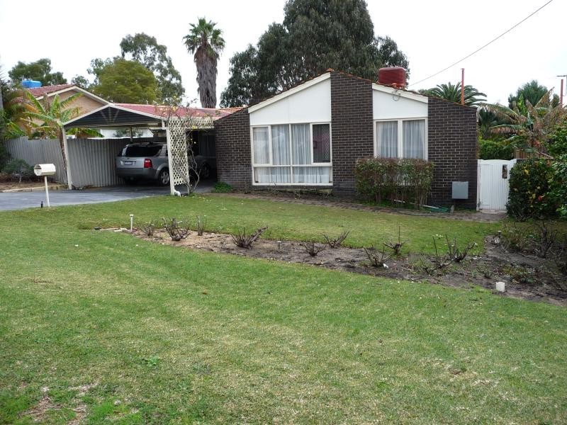 4 Falstaff Cres, Spearwood WA 6163