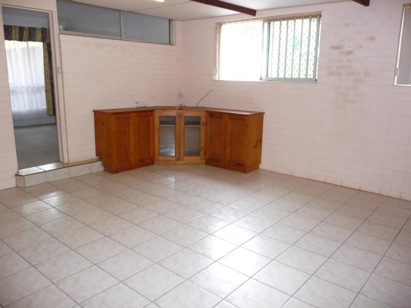 4 Falstaff Cres, Spearwood WA 6163
