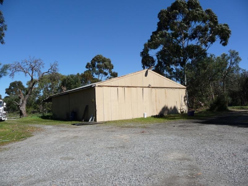 93 Tuart Road, Oakford WA 6121