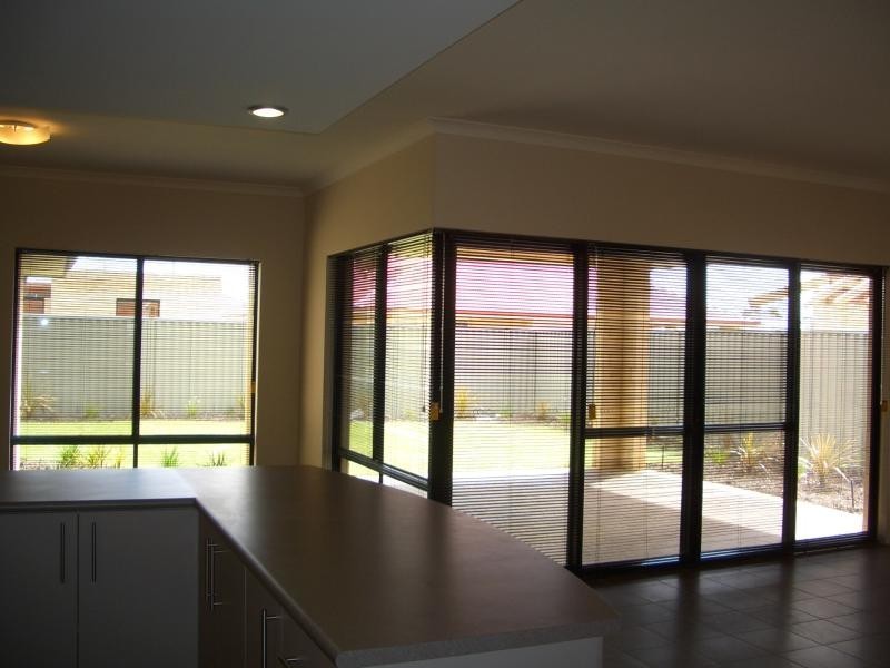 21 Whittaker Turn, Forrestdale WA 6112