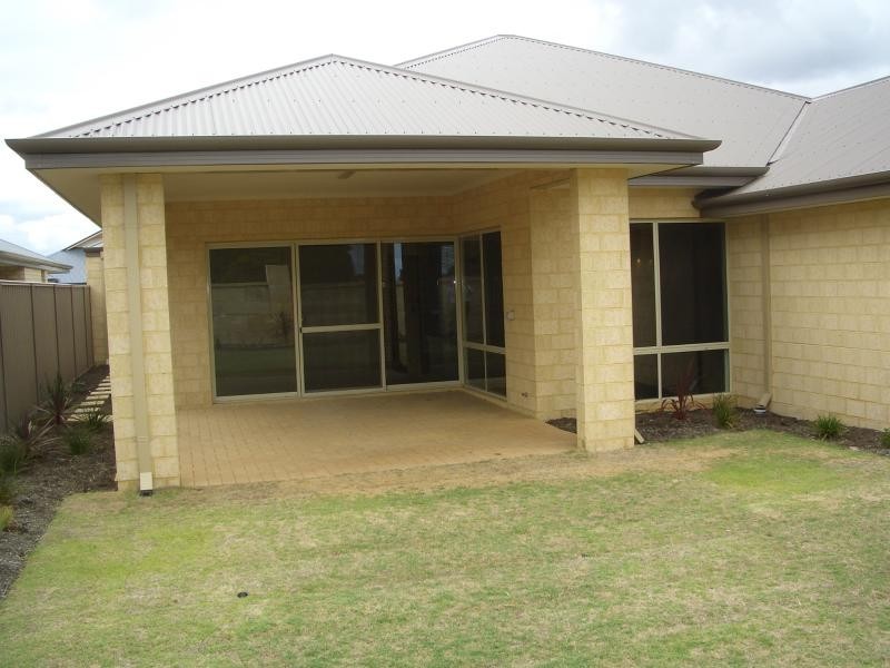 14 Chariot Turn, Harrisdale WA 6112