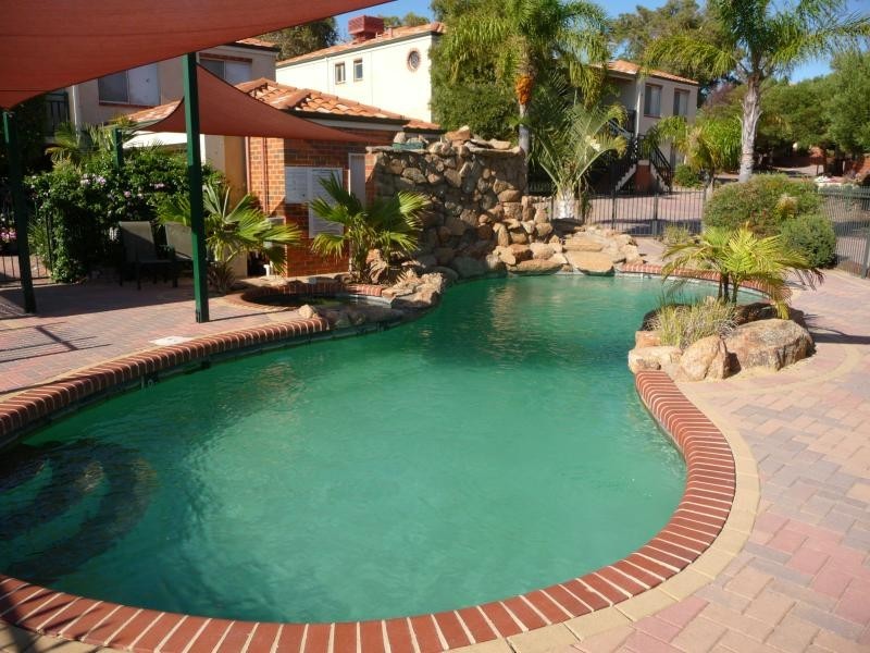 Unit 21/33 PADDINGTON COURT, Bibra Lake WA 6163