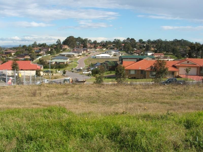 40 APRIL CIRCUIT, Bolwarra Heights NSW 2320
