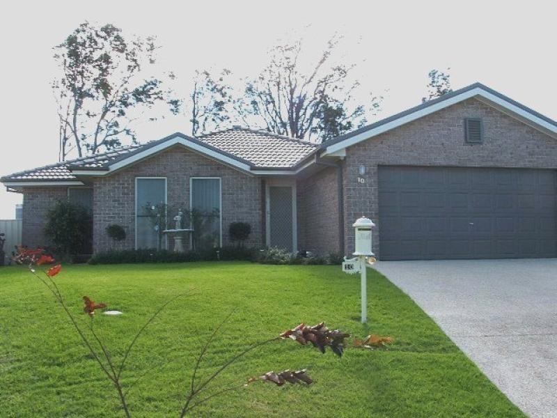 10 DOMINIC COVE, Aberglasslyn NSW 2320