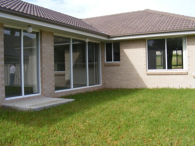 6 Parklands Road, Largs NSW 2320