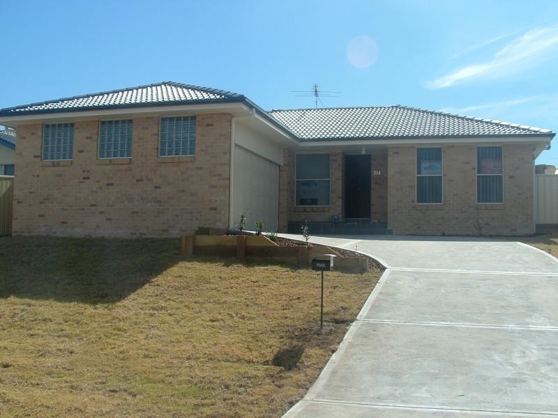 224 Denton Park Drive, Aberglasslyn NSW 2320