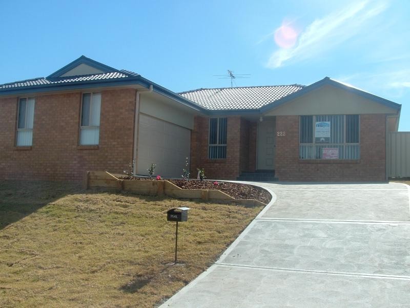 222 DENTON PARK DRIVE, Aberglasslyn NSW 2320