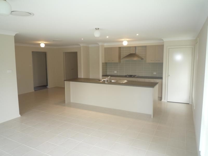 2 Parklands Road, Largs NSW 2320