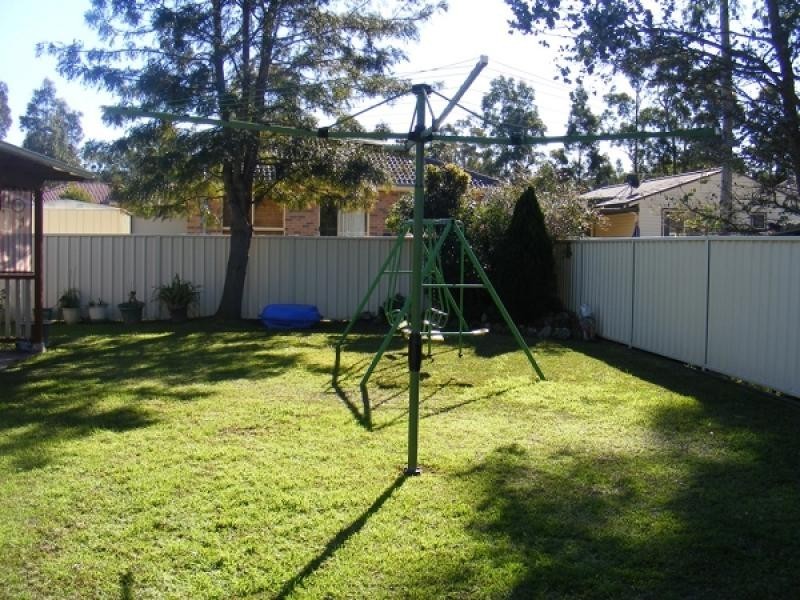 4 Blackbutt Pl, Metford NSW 2323