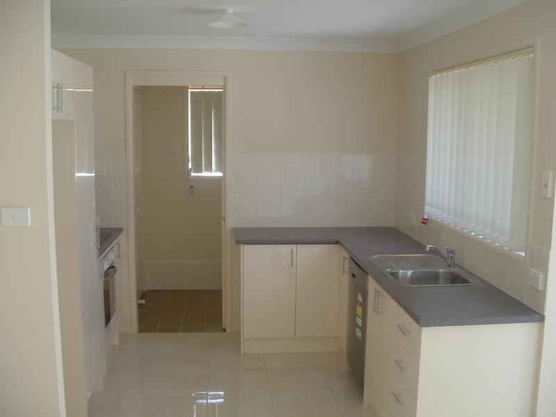 6 Rex Cove, Aberglasslyn NSW 2320