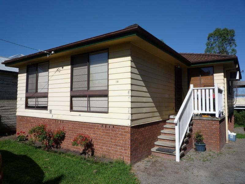 16 Bull Street, Maitland NSW 2320