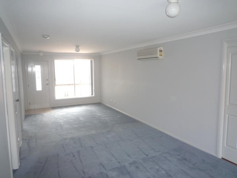 2/12 Park Street, East Maitland NSW 2323