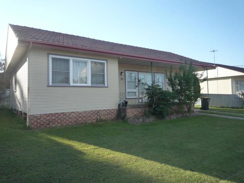 19 Hilary Street, East Maitland NSW 2323