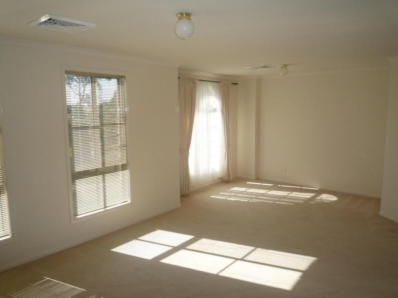 4 Boronia Close, Aberglasslyn NSW 2320