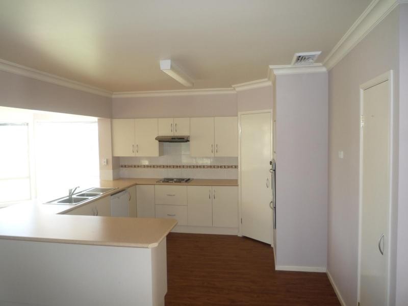 4 Boronia Close, Aberglasslyn NSW 2320