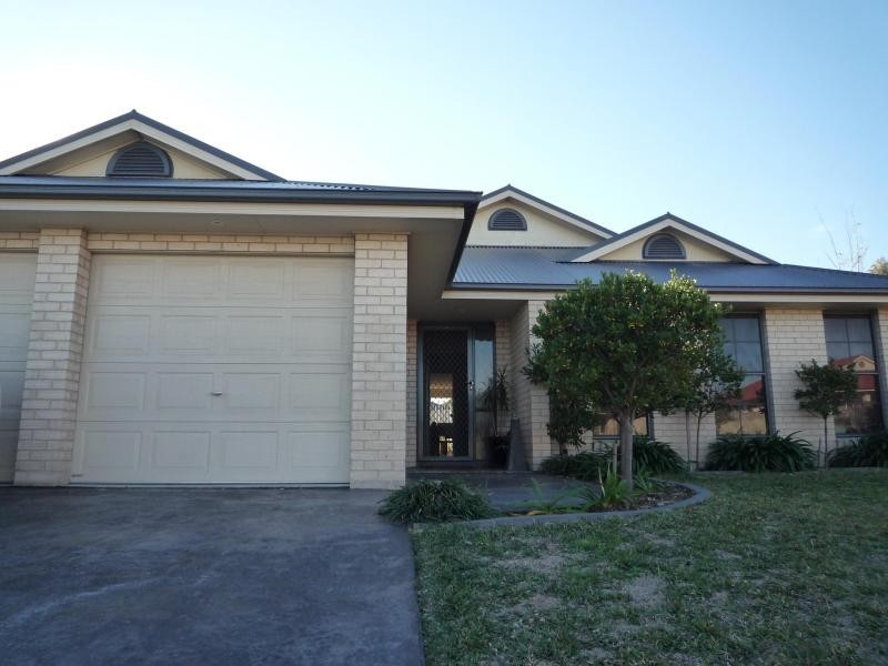 10 Stanley Close, Bolwarra Heights NSW 2320