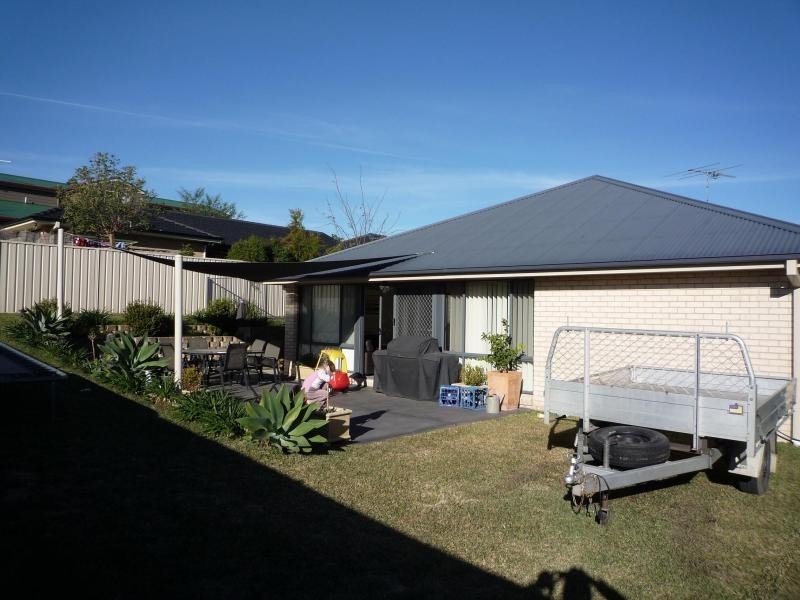 10 Stanley Close, Bolwarra Heights NSW 2320