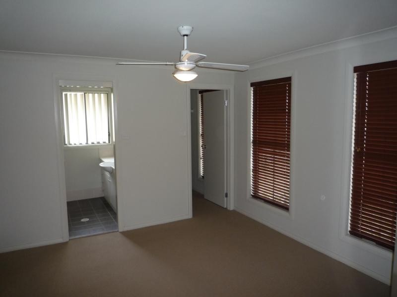 10 Stanley Close, Bolwarra Heights NSW 2320