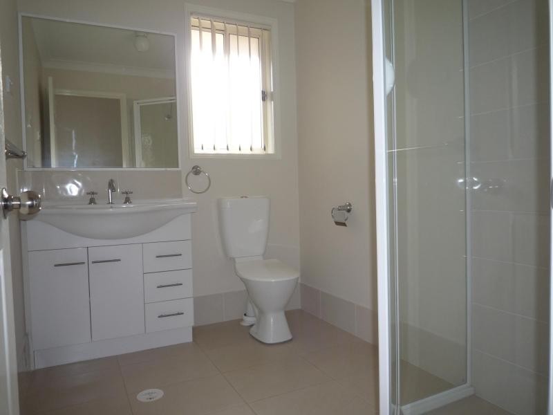 34 Pumphouse Crescent, Rutherford NSW 2320