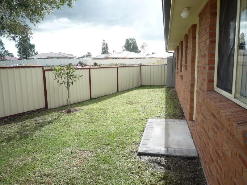 2/29 Boyd Avenue, Metford NSW 2323