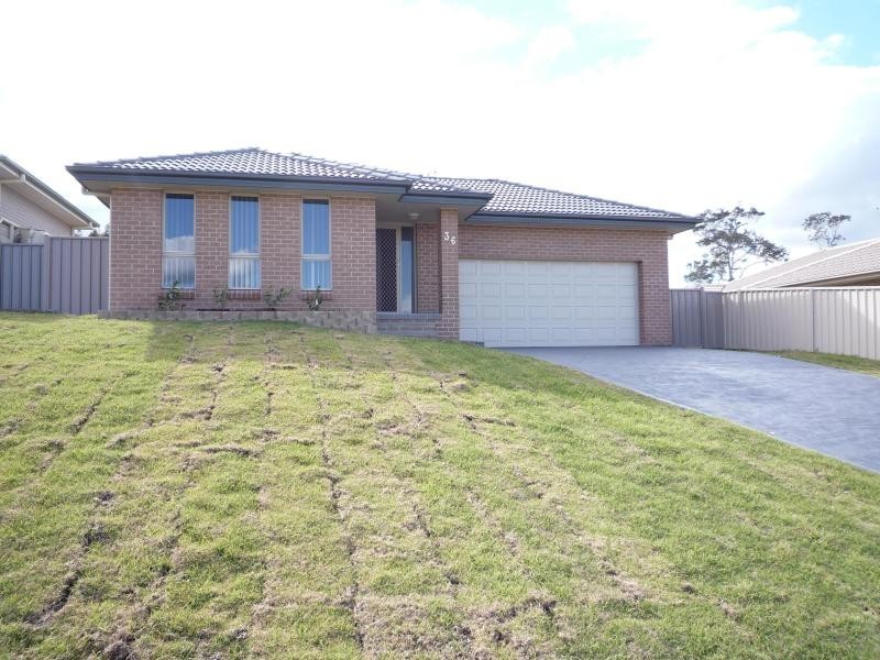 36 Pumphouse Crescent, Rutherford NSW 2320