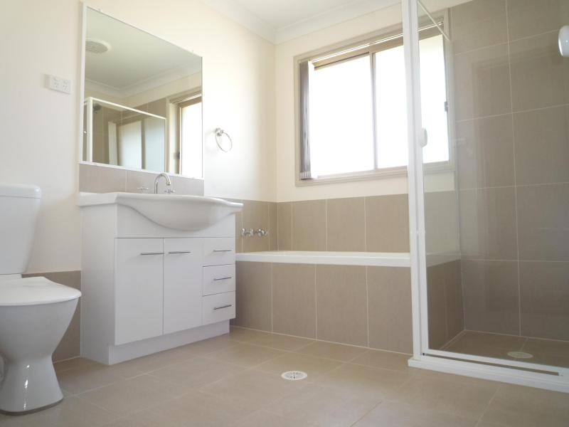 36 Pumphouse Crescent, Rutherford NSW 2320