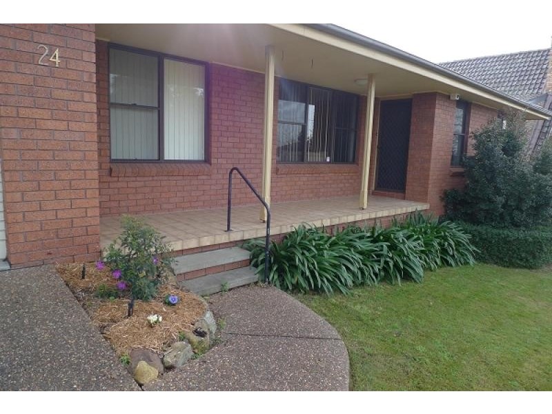 24 Corina Avenue, Bolwarra Heights NSW 2320