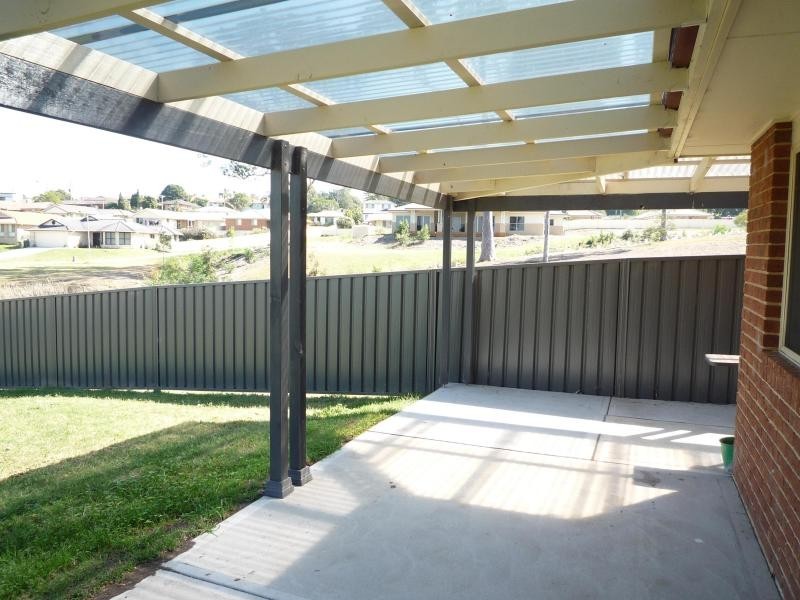 21 Pumphouse Crescent, Rutherford NSW 2320