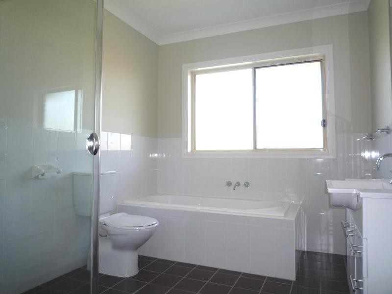 21 Pumphouse Crescent, Rutherford NSW 2320