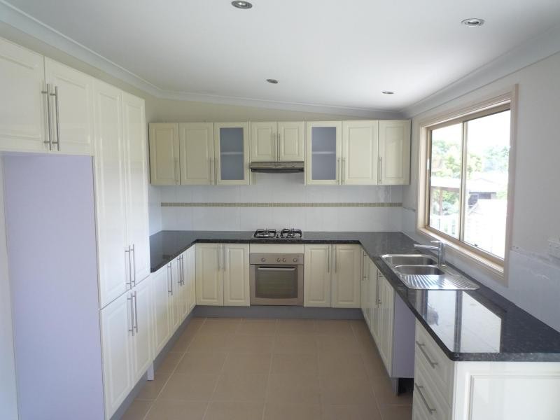 8 Flinders Street, East Maitland NSW 2323