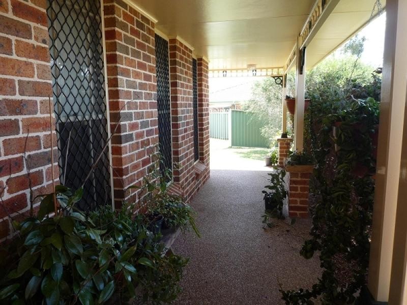 6 Tralee Close, Ashtonfield NSW 2323