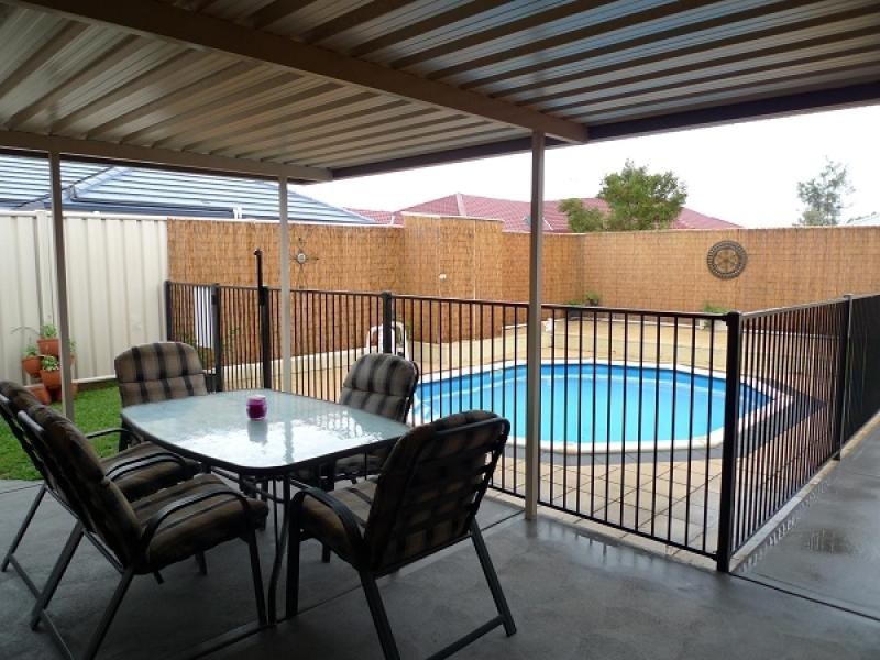 17 Strutt Crescent, Metford NSW 2323