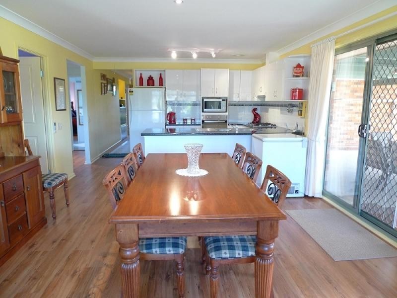 53 Streeton Drive, Metford NSW 2323