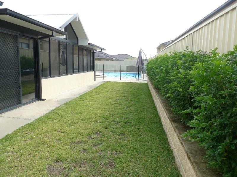 5 Hilltop Crescent, Bolwarra Heights NSW 2320